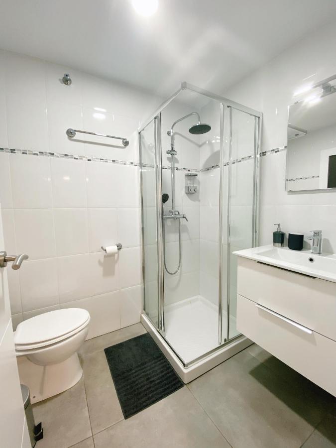 Gmc Turistics - Great Apartment For Groups & Families Малага Екстериор снимка
