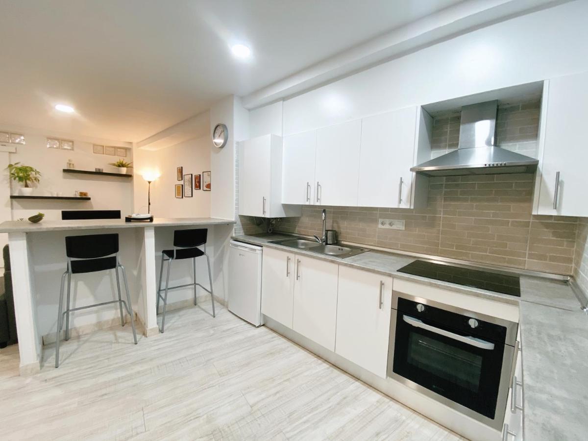 Gmc Turistics - Great Apartment For Groups & Families Малага Екстериор снимка