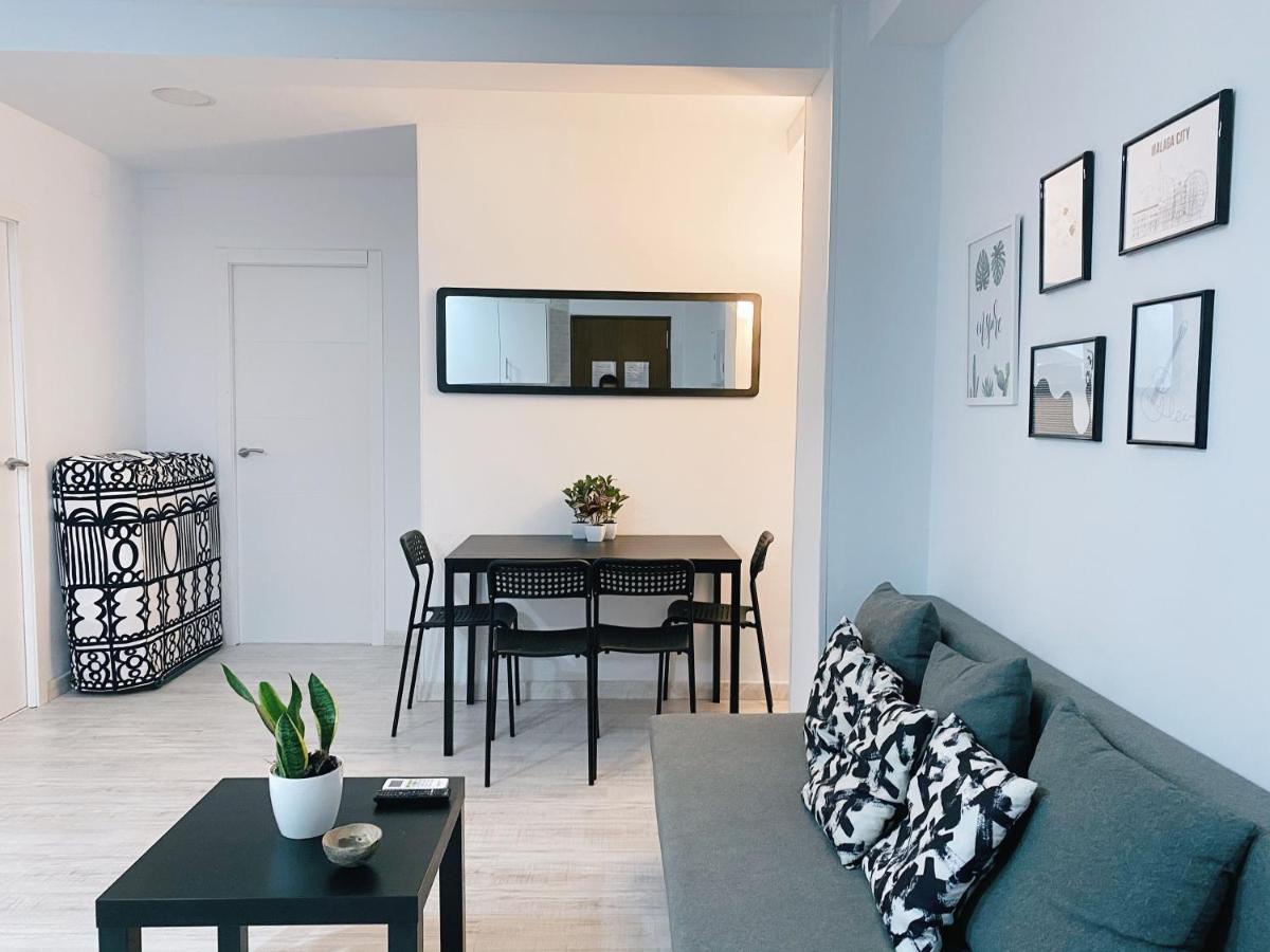 Gmc Turistics - Great Apartment For Groups & Families Малага Екстериор снимка